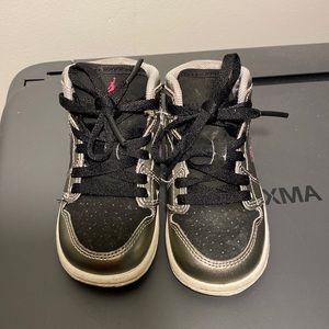 Girl Jordans good condition size 6c